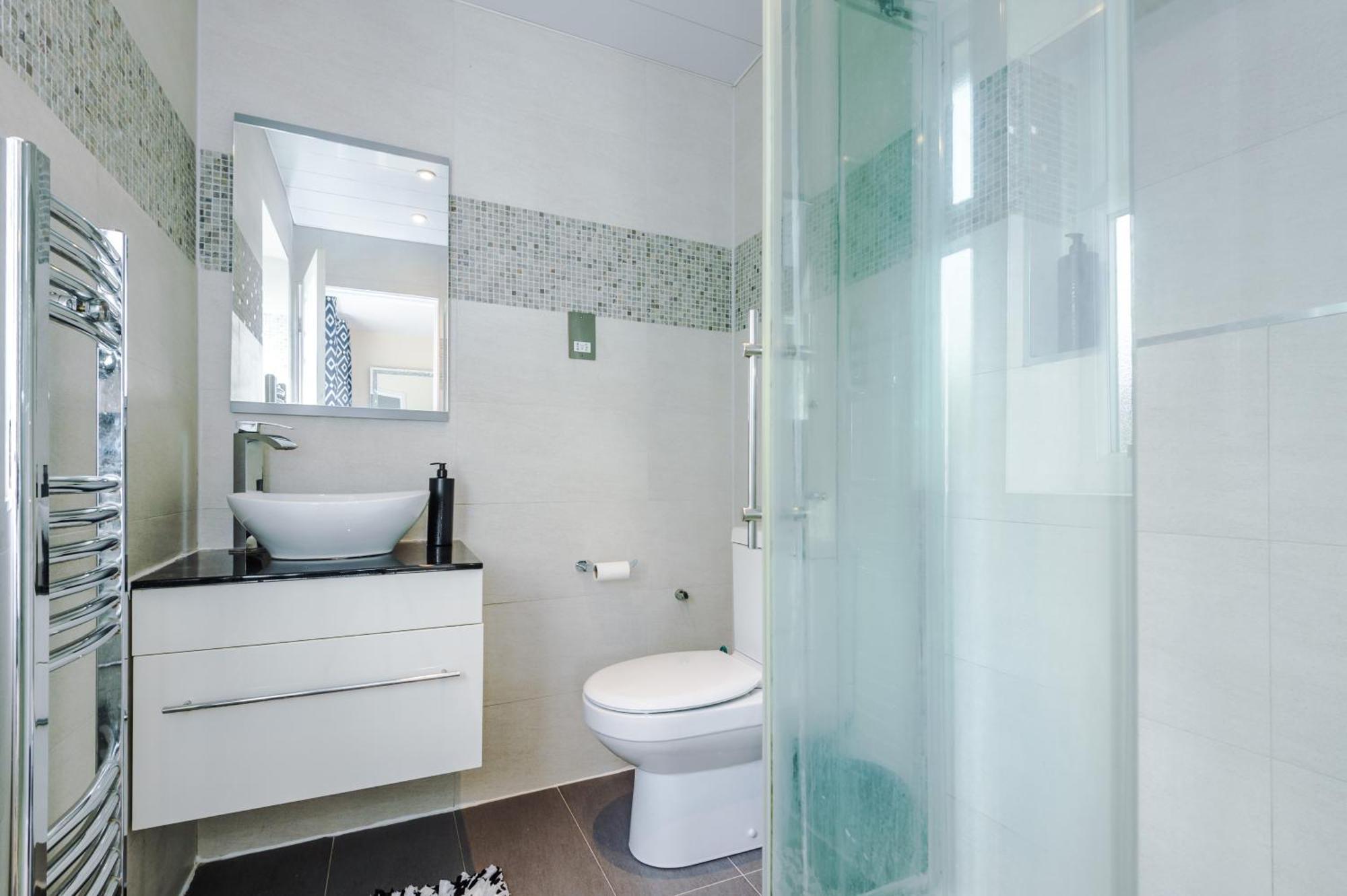 The Green- Beautiful & Spacious 5 Bed Detached In Worsley, Manchester Экстерьер фото